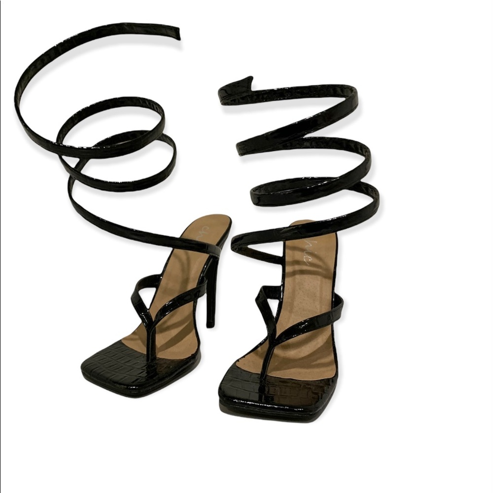 Chic Black Spiral Strap Sandal Heels